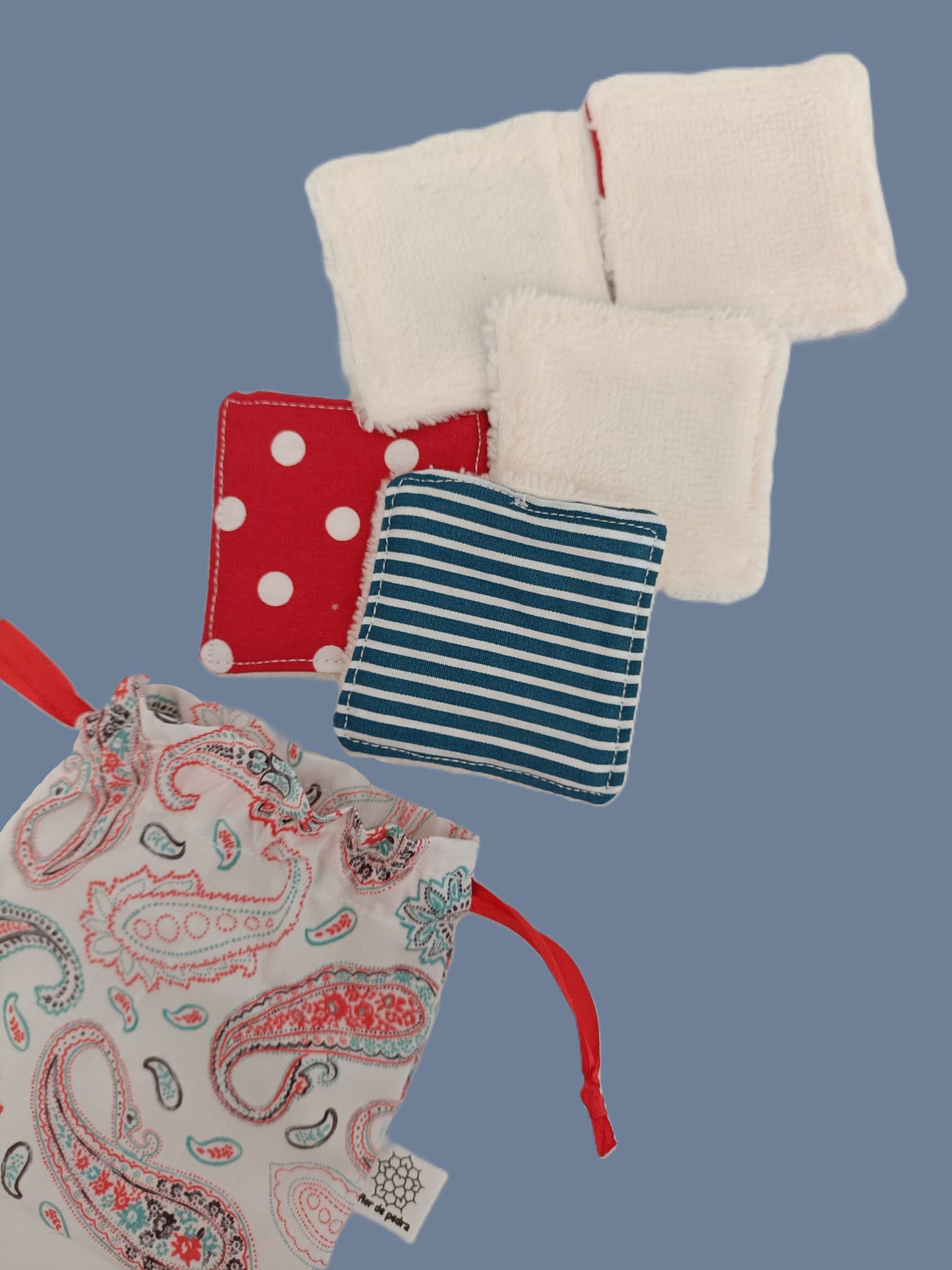 Quadrados Desmaquilhantes