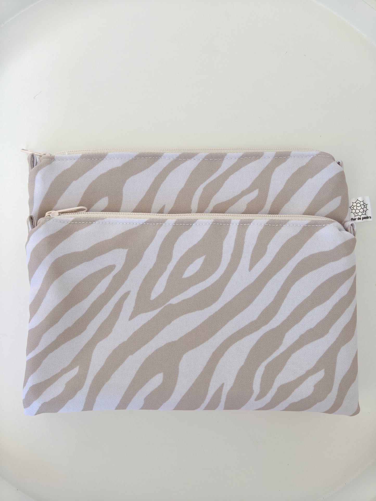 Estojo Duplo Zebra Creme