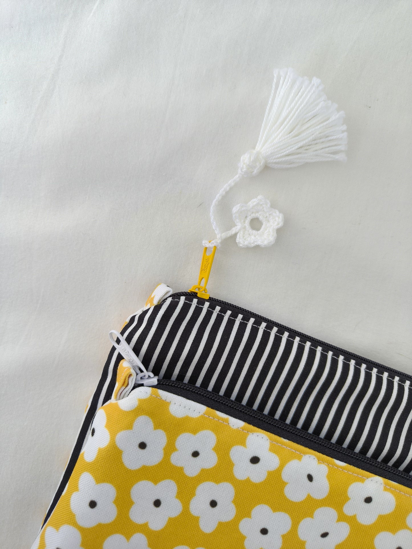 Estojo Duplo Flor Amarela