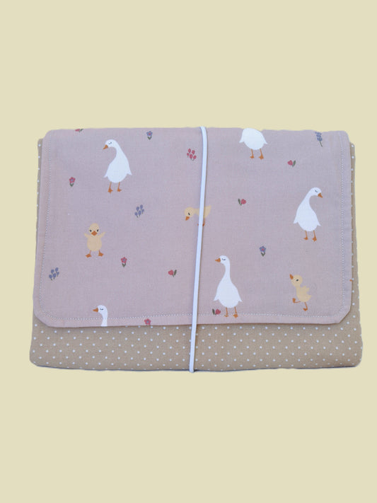 Muda Fraldas Patinho Rosa