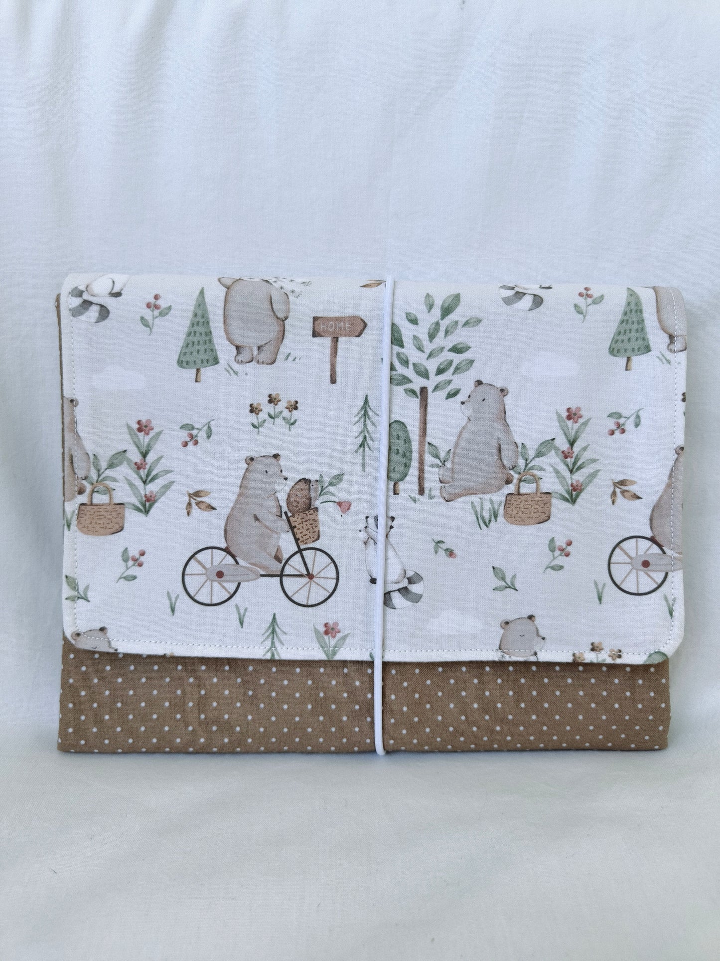 Muda Fraldas Bosque Castanho