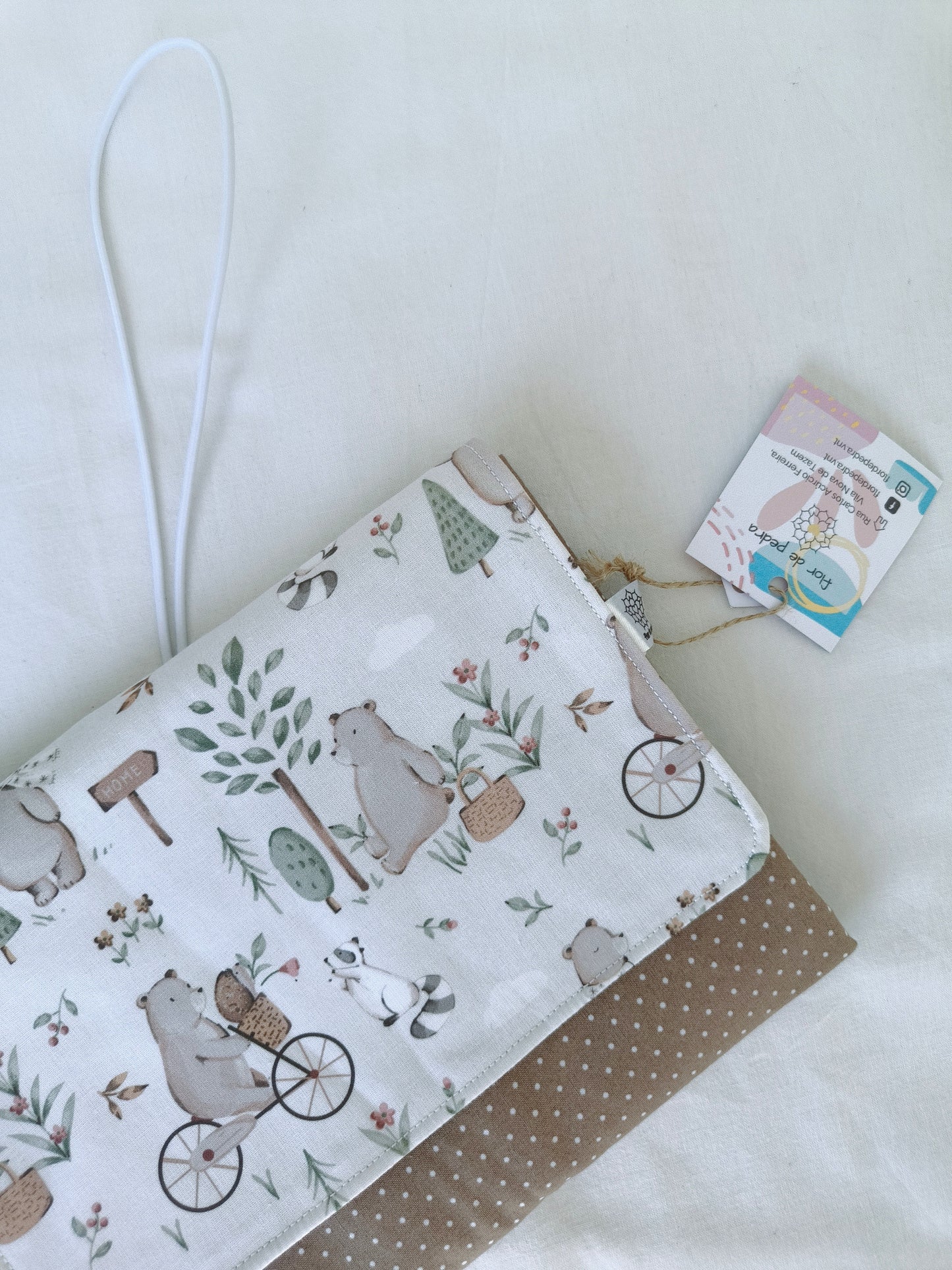 Muda Fraldas Bosque Castanho