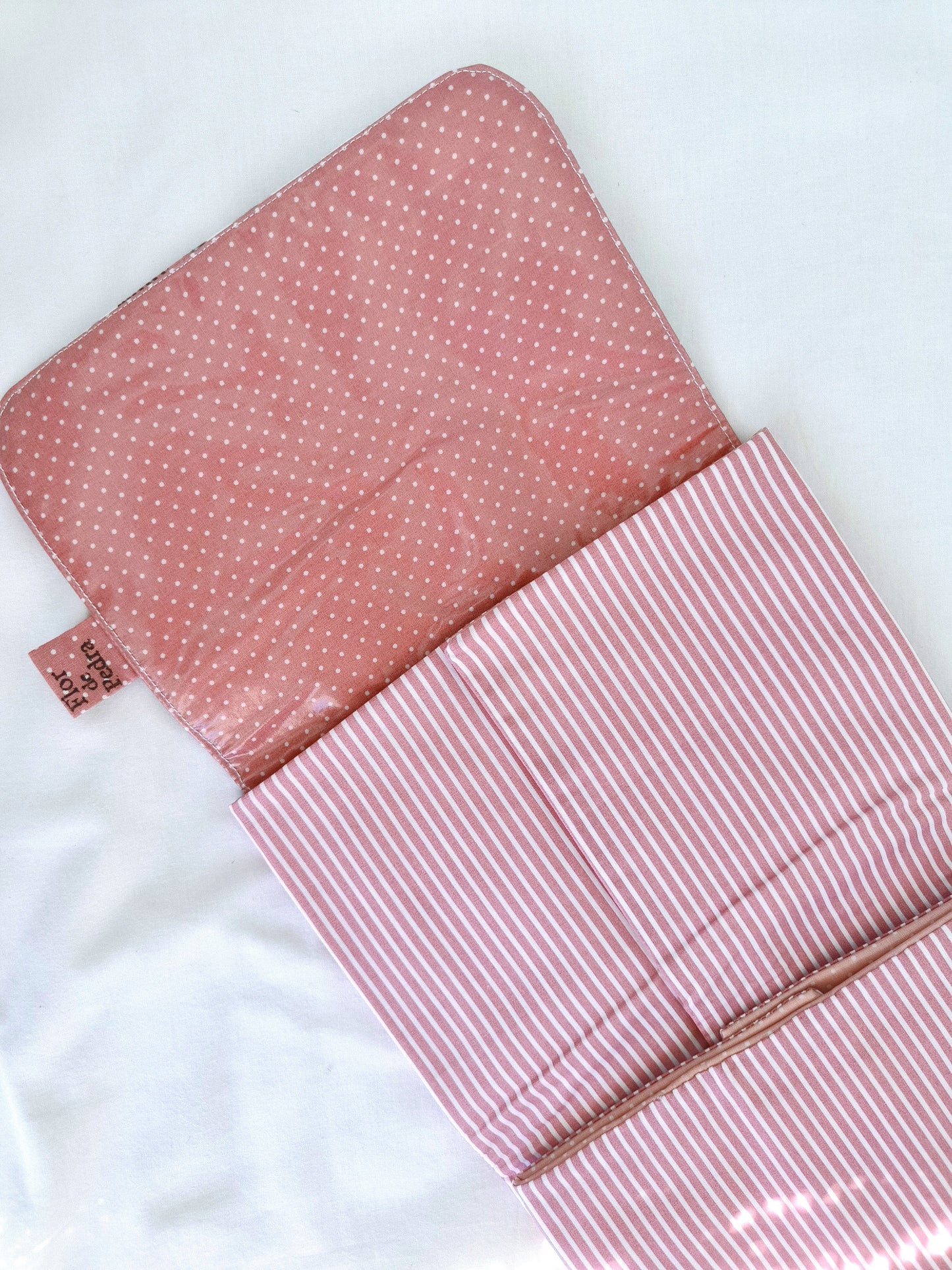 Muda Fraldas Gatos Rosa