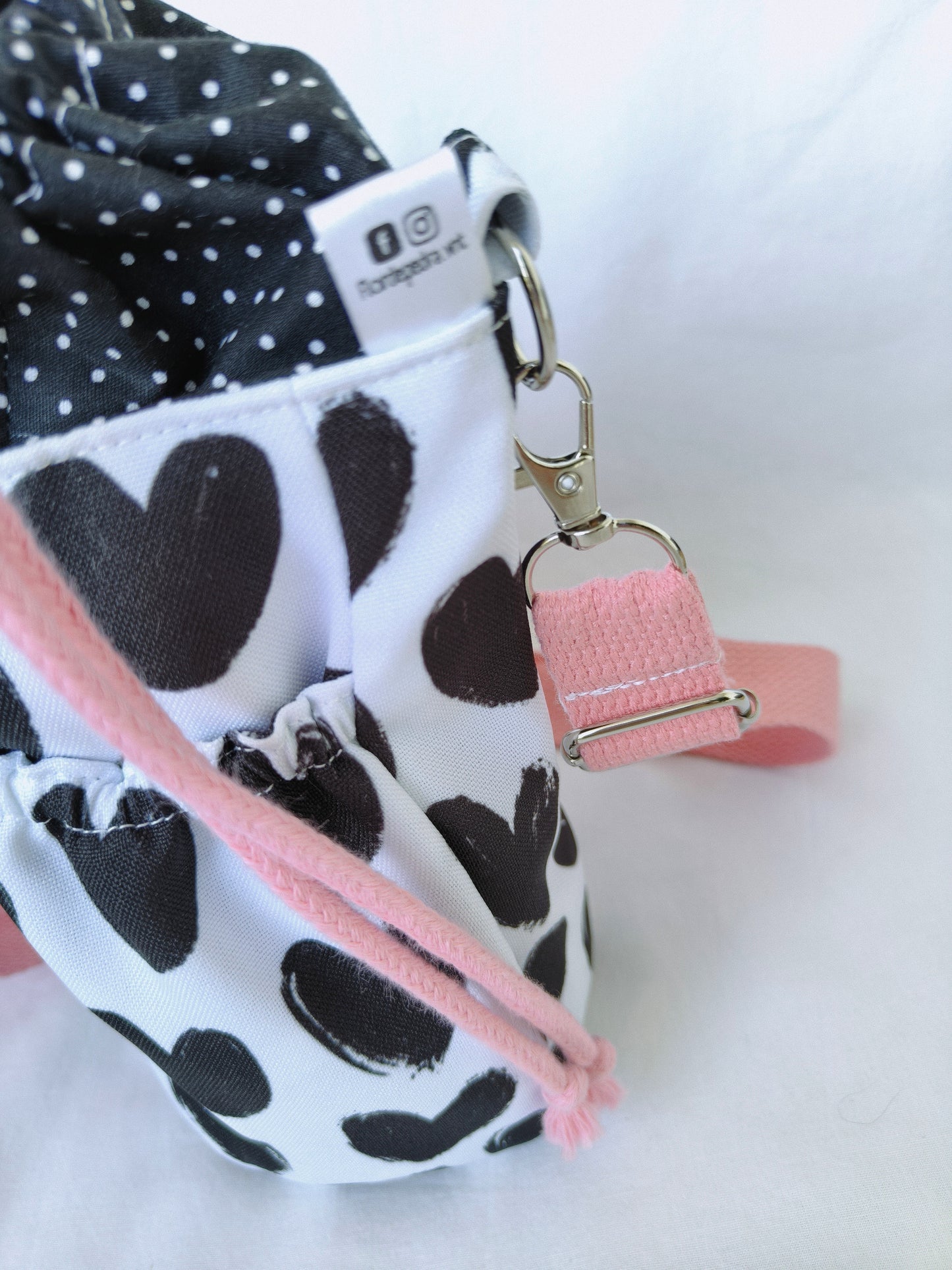 Bolsa Garrafa de Água Corações