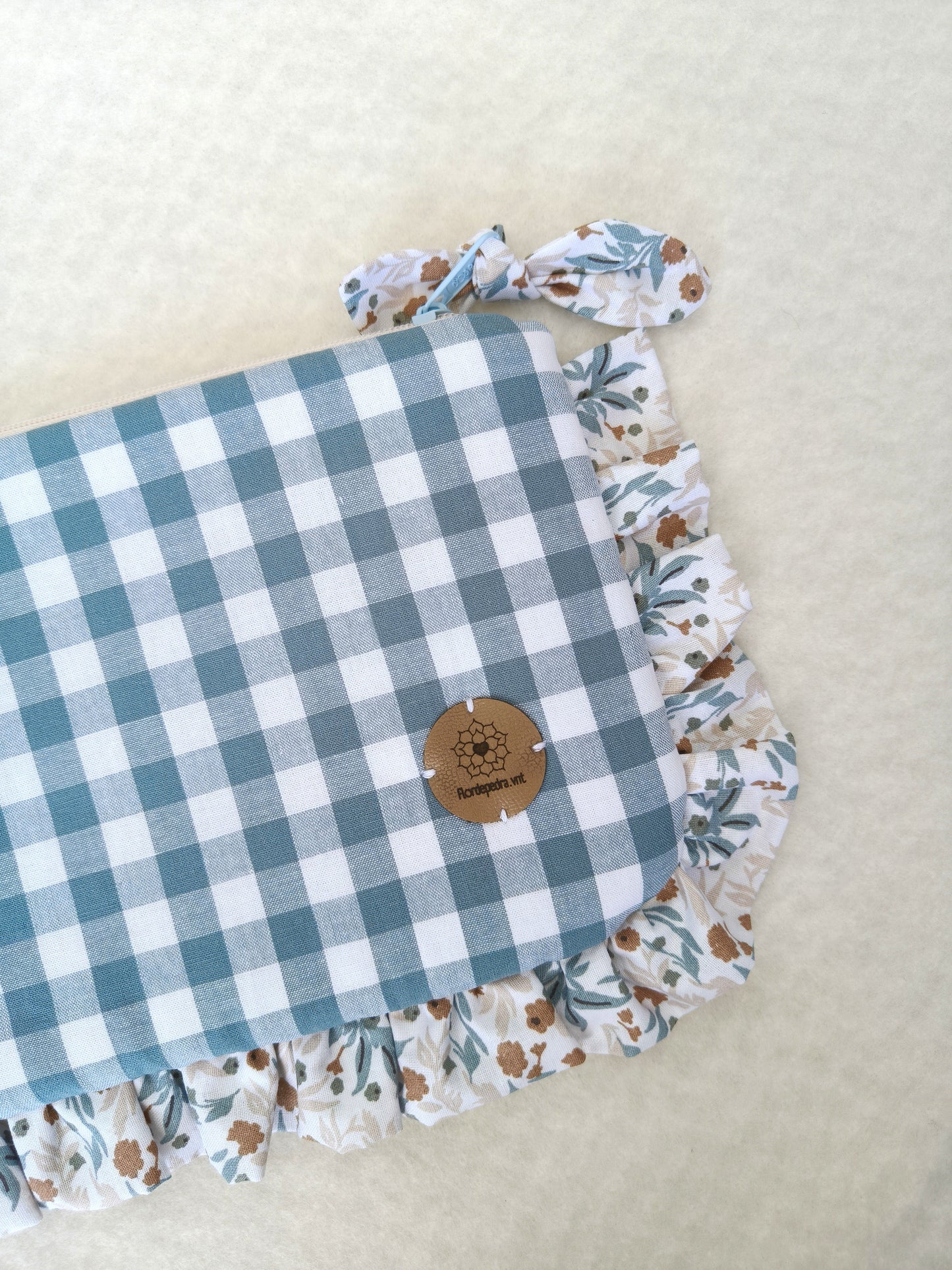 Bolsa Folhos M Flor Azul