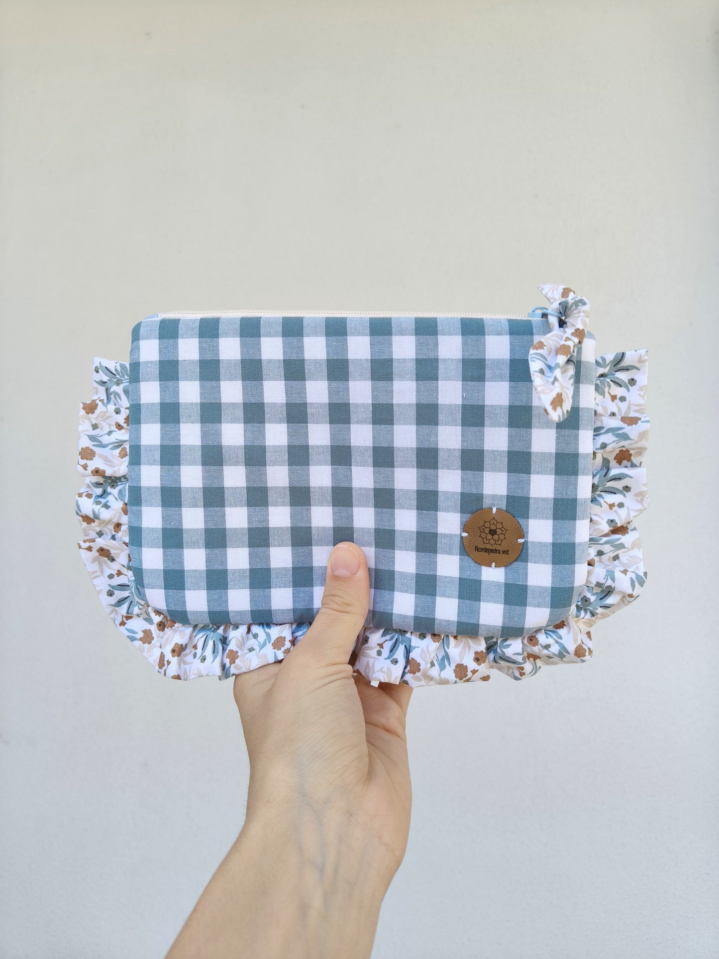 Bolsa Folhos M Flor Azul