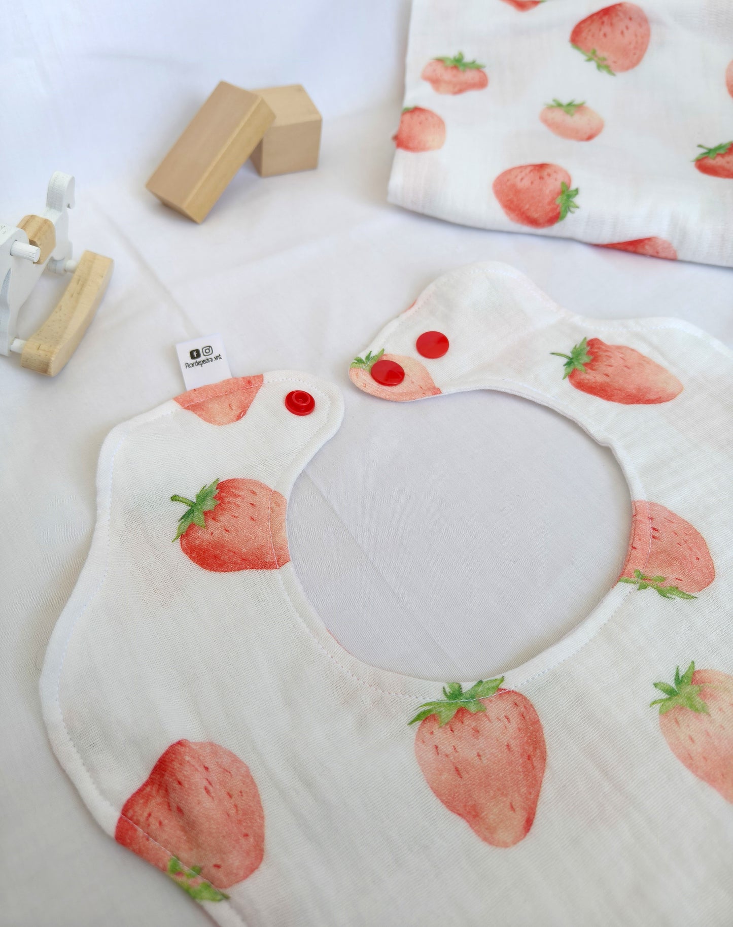 Bandana Strawberry